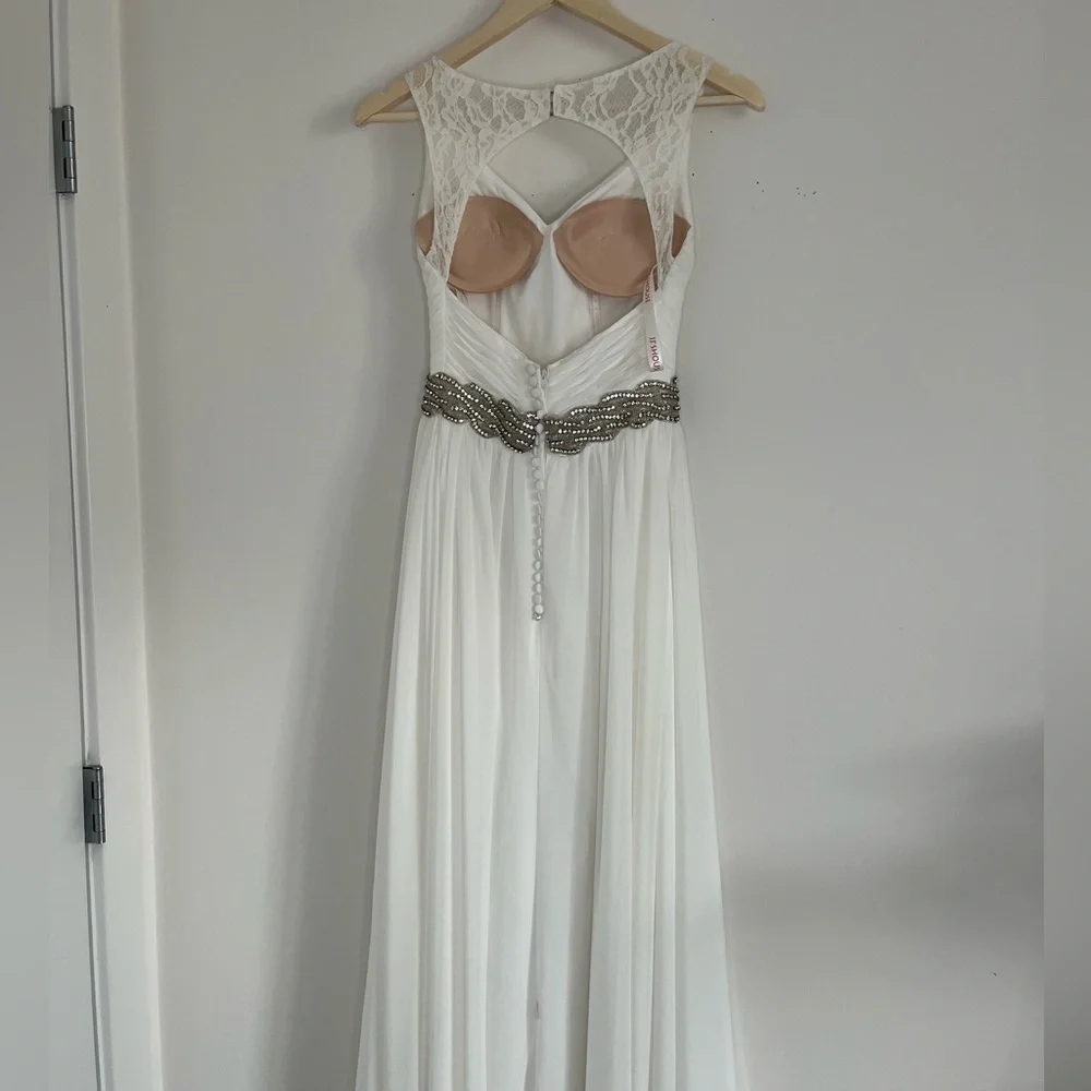 JJs House Elegant White Wedding Dress - Picture 13 of 16